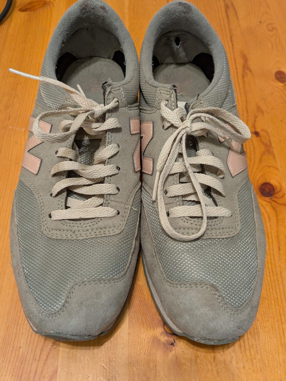 Casual Womens New Balance Light Gray 620 Cross Trainer